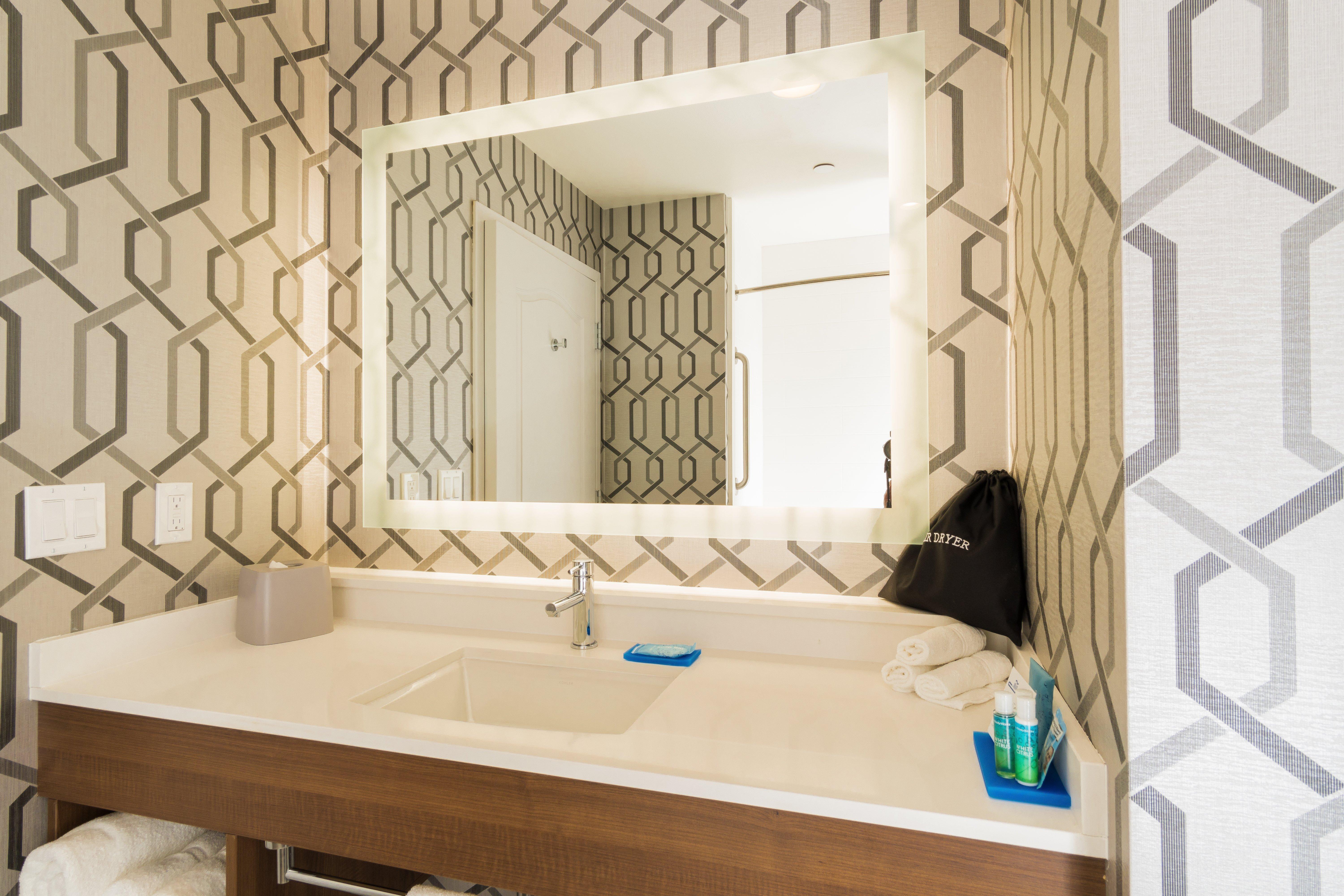 Hotel Express Hollywood Walk Of Fame By Ihg Los Angeles