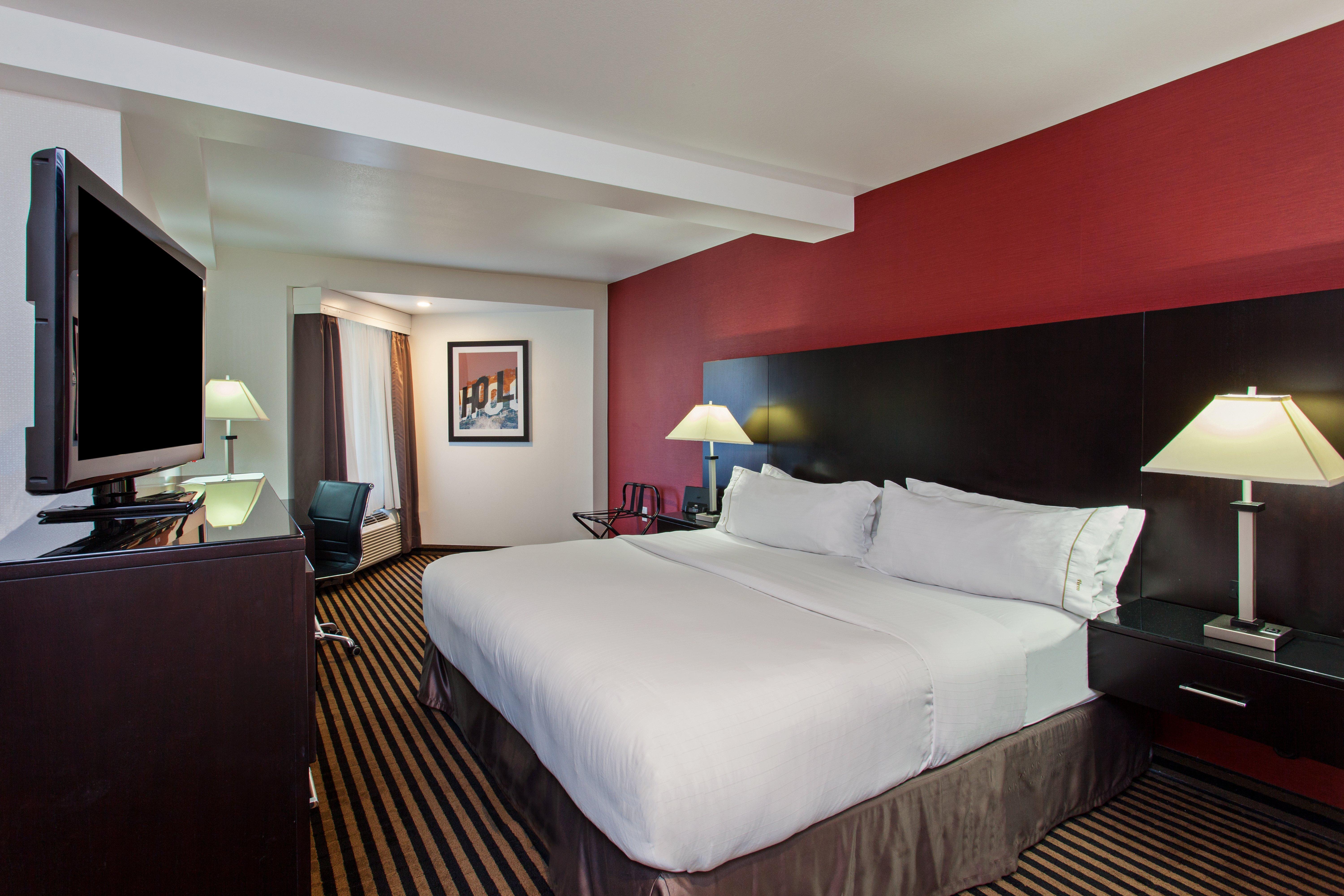 Hotel Express Hollywood Walk Of Fame By Ihg