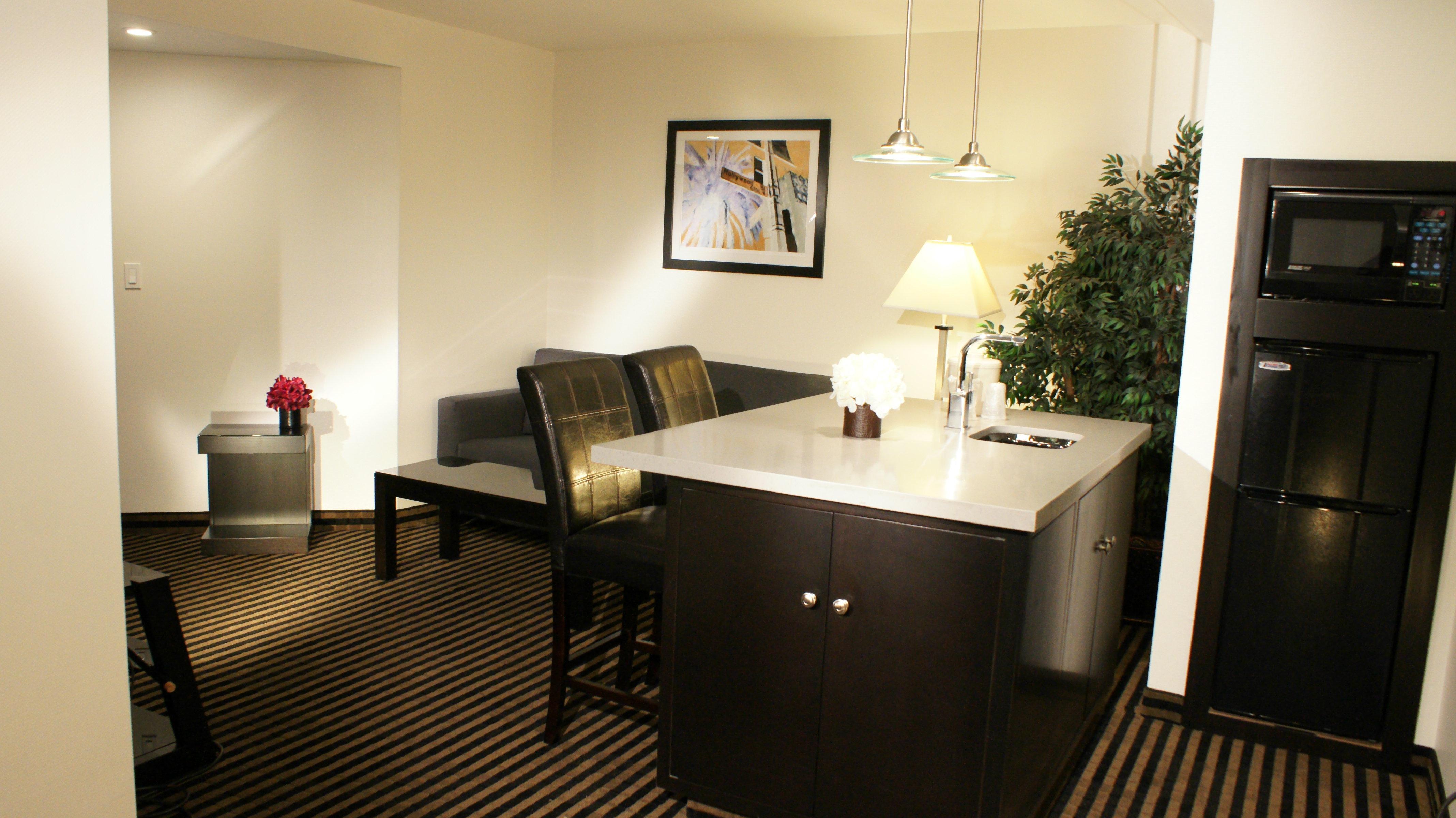 Express Hollywood Walk Of Fame By Ihg