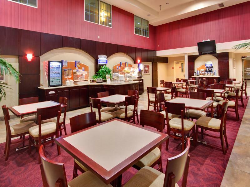 Express Hollywood Walk Of Fame By Ihg Hotel Los Angeles